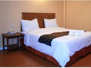 Sri Chumphon Hotel Exteriör bild